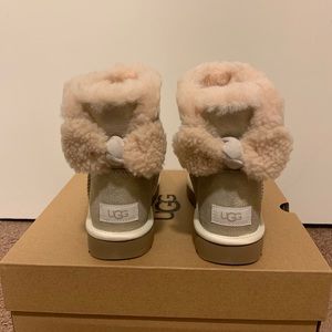 NIB UGG Arielle Mini Bow Sparkle Boots